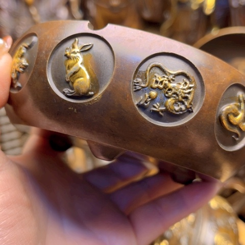 铜11223336688866336