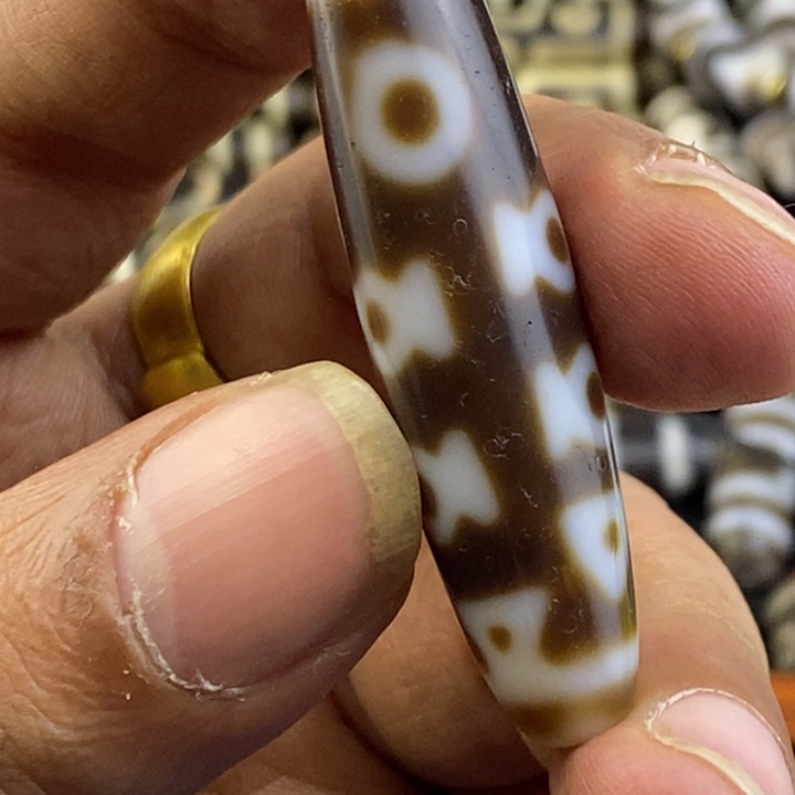 只买单纯的吊坠，没带链子，属的性质。