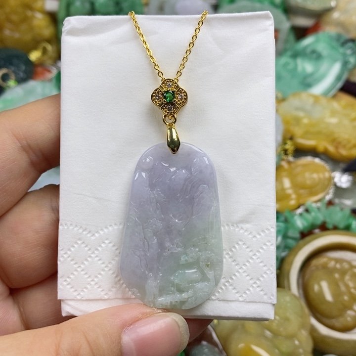 翡翠吊坠(赠链)未镶嵌