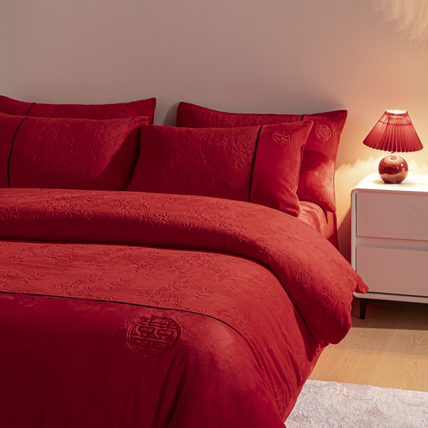 富安娜冬季婚庆牛奶绒四件套大红色结婚床品双面珊瑚绒喜庆被套4