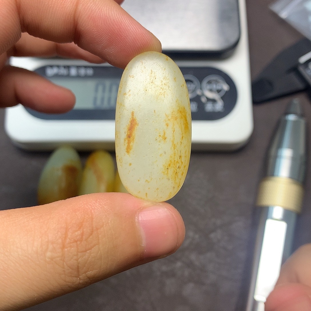 和田玉（糖玉）未镶嵌挂件