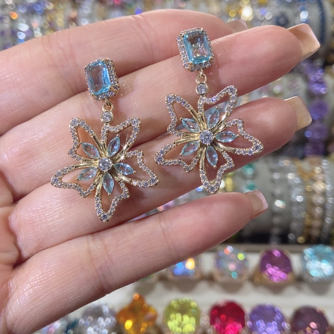 66锆石（处理）耳坠