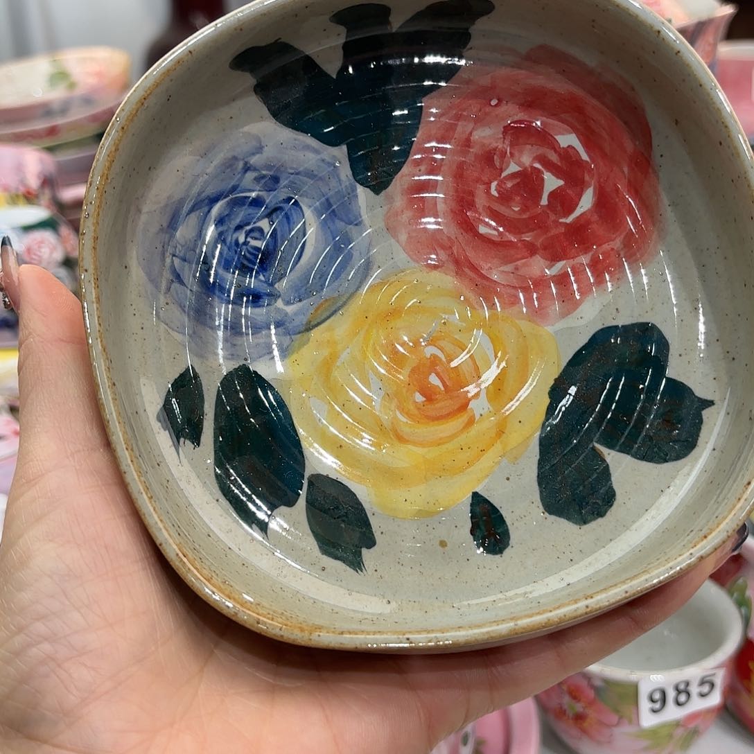 瓷片兔兔你的笑容很灿烂