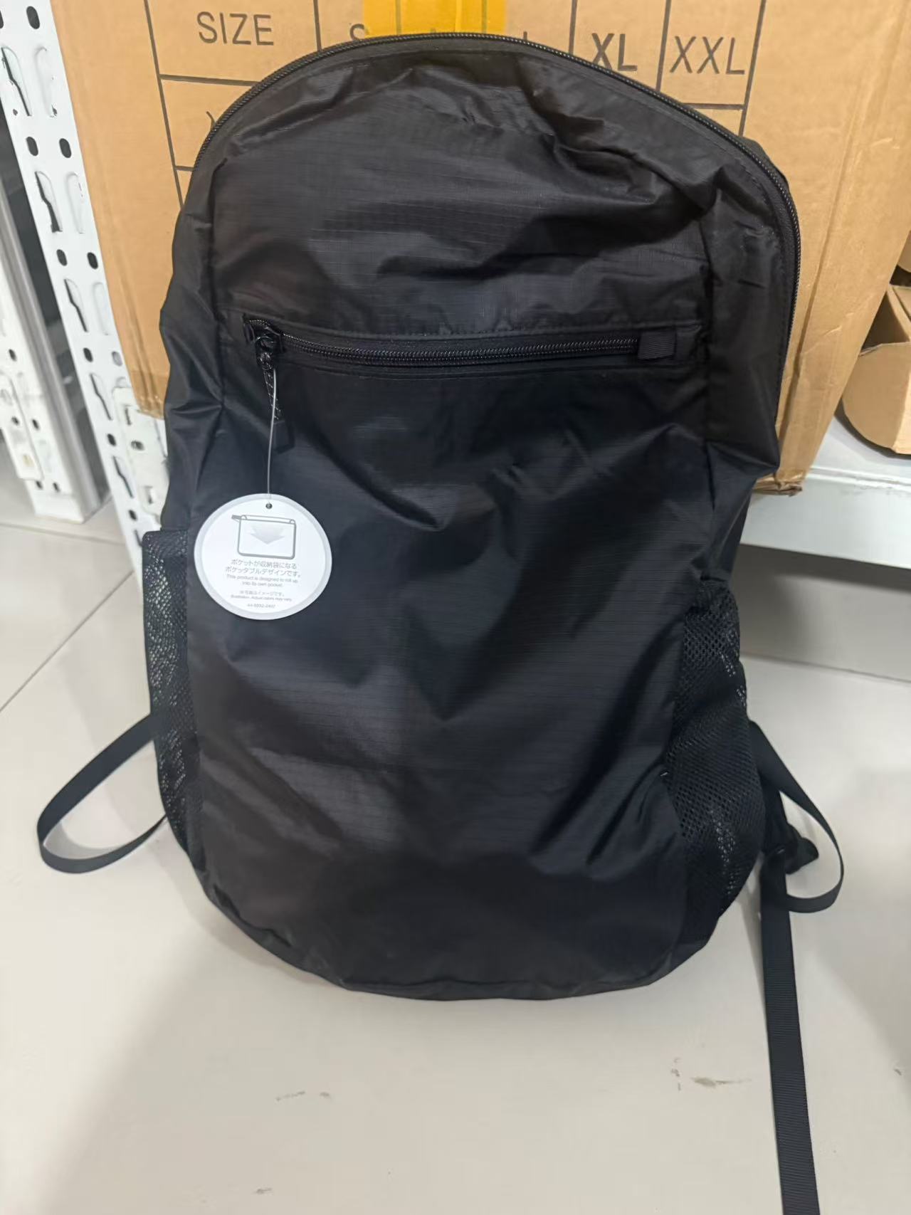 轻便百搭休闲双肩包