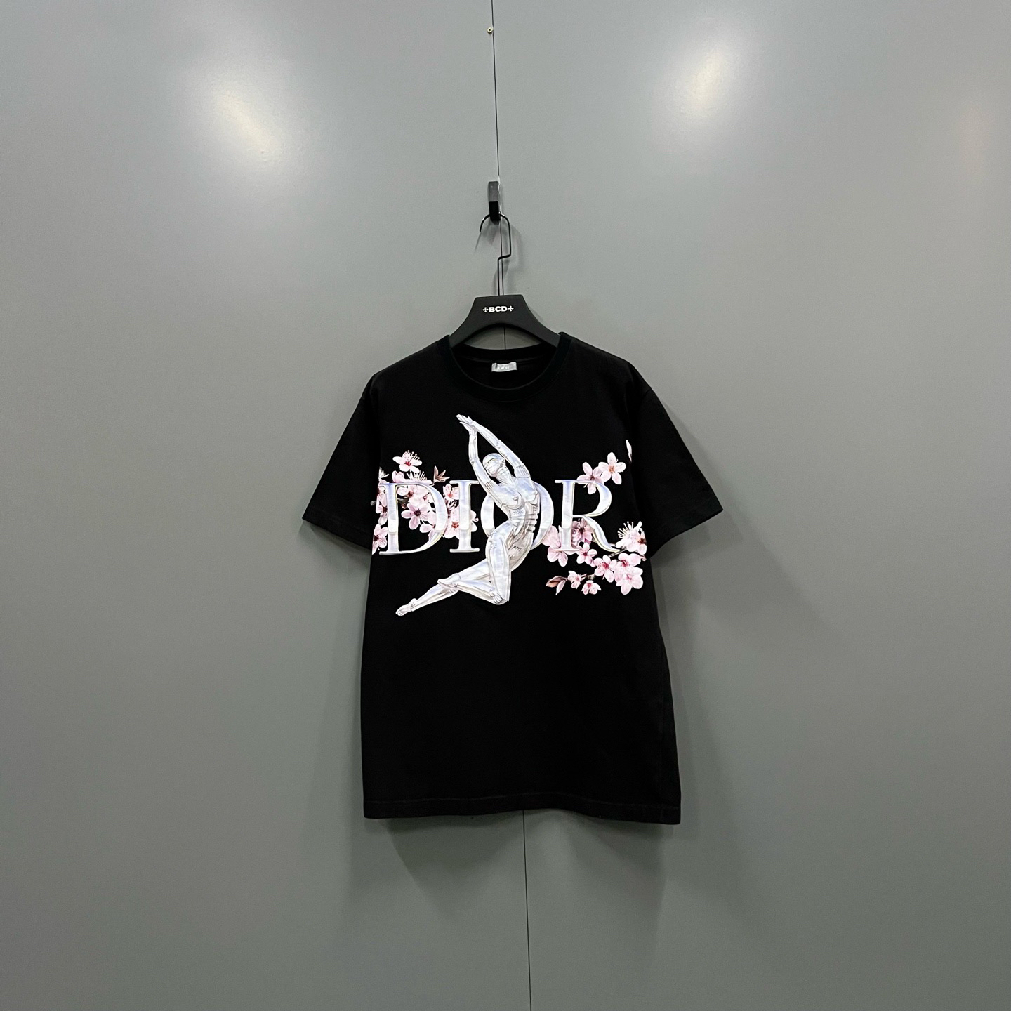 95新 DIOR/迪奥 h84 609268 迪奥 樱花机器人印花短袖 XL码