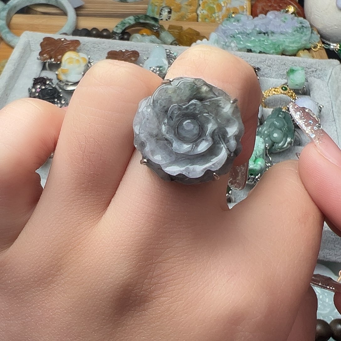 翡翠吊坠(赠链)未镶嵌ᨳ****吊坠