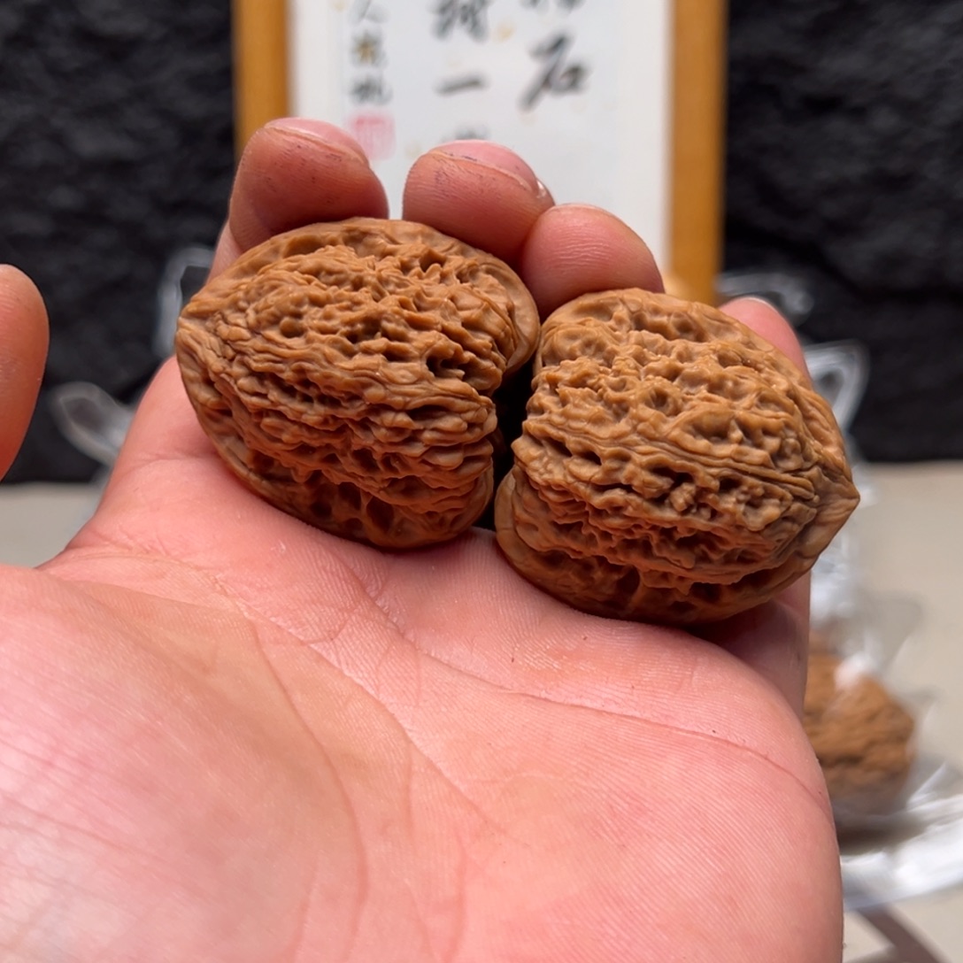 ****散文玩核桃把件南疆38色差有黄