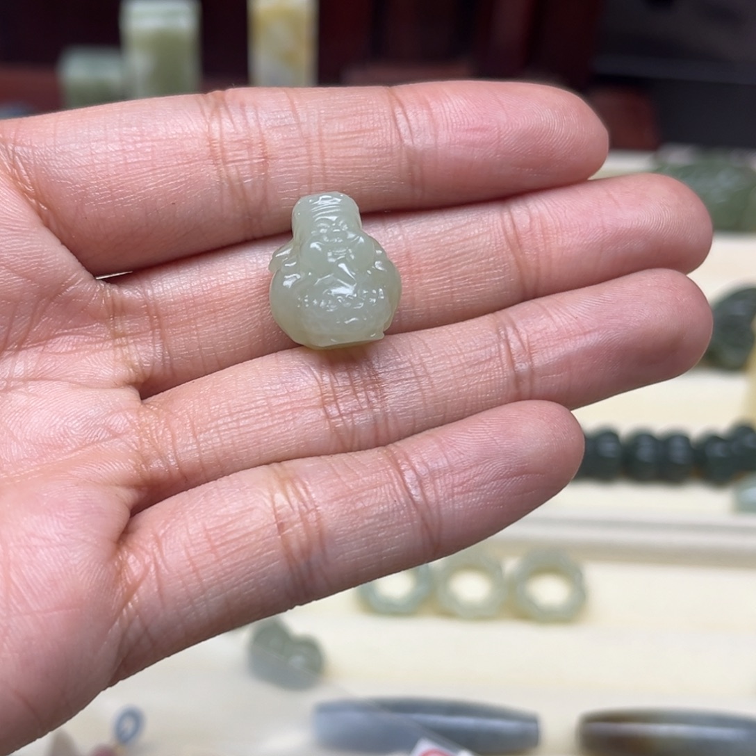 ※***※和田玉未镶嵌珠宝半成品