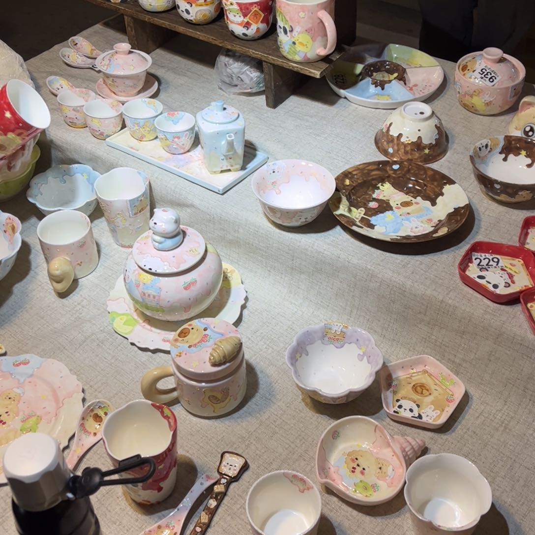 瓷片8819一起逛集市啦