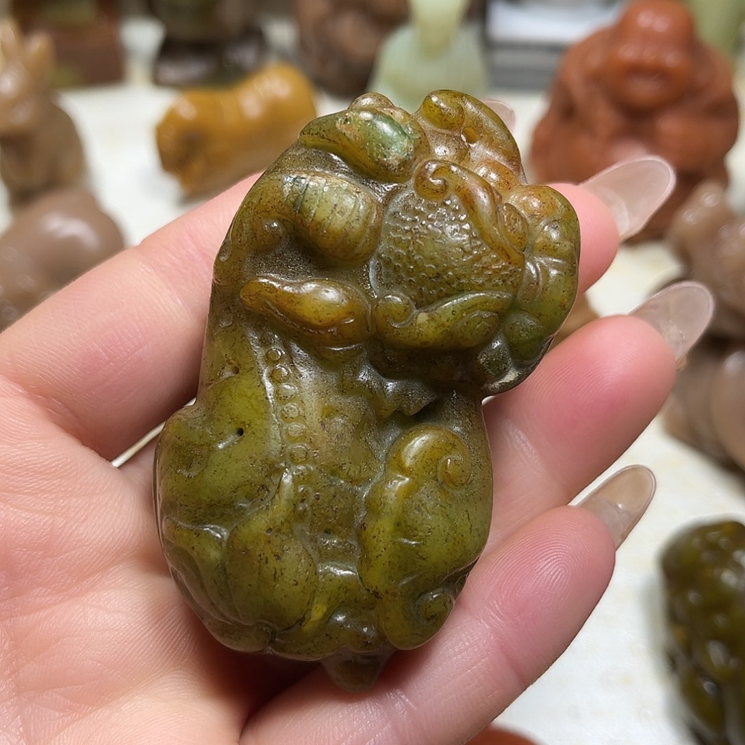 白玉菩提吊坠白玉菩提吊坠