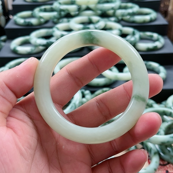 【闪购商品】透闪石-蛇纹石玉手镯未镶嵌东**馆