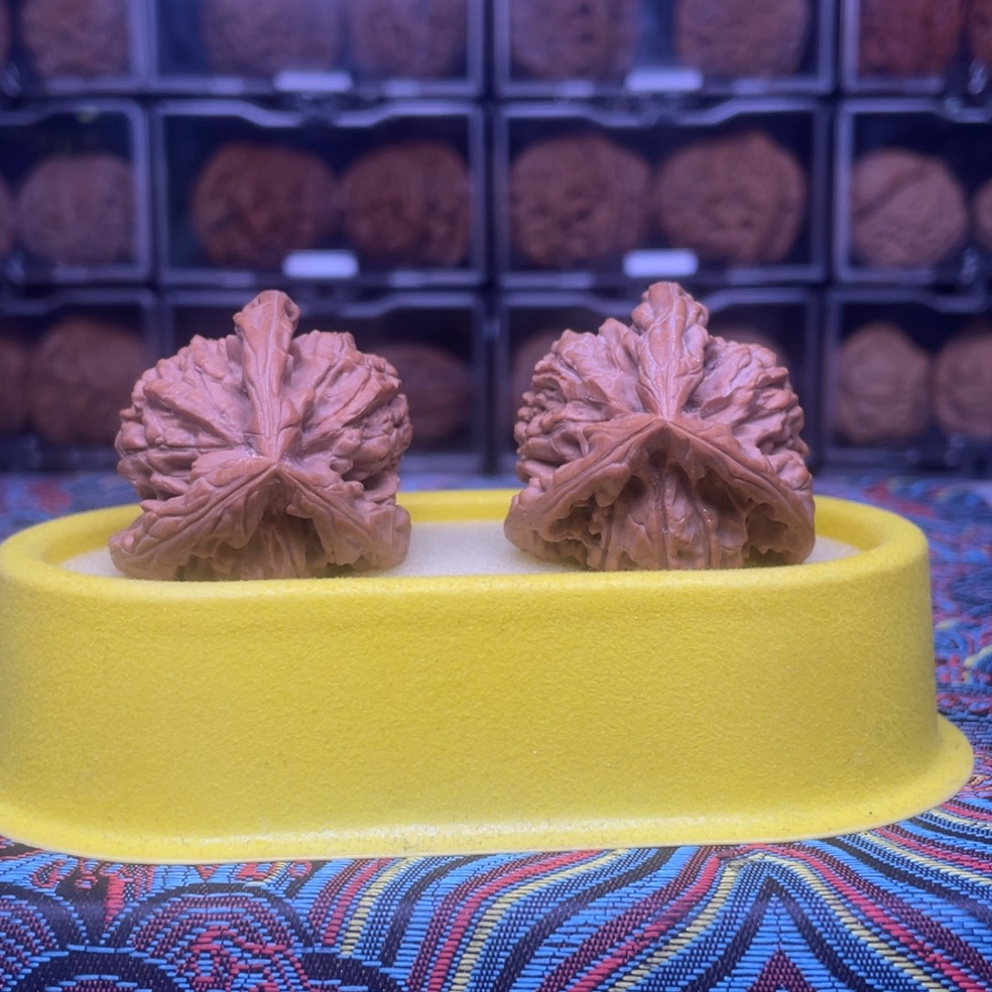 把件文玩核桃三棱