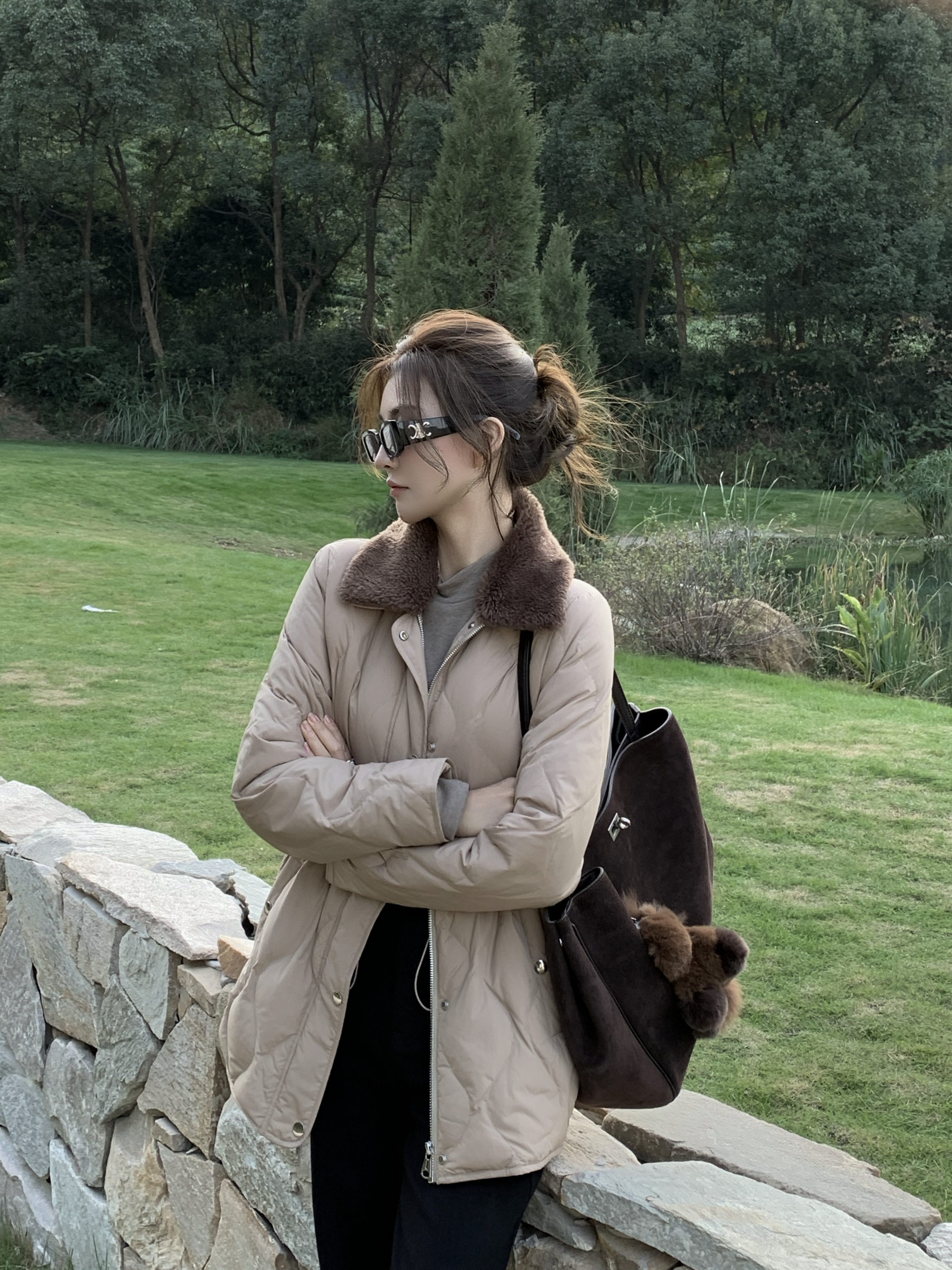 NINGLYNN STUDIO【柏林往事】撞色毛领抽绳收腰鹅绒羽绒服  360842