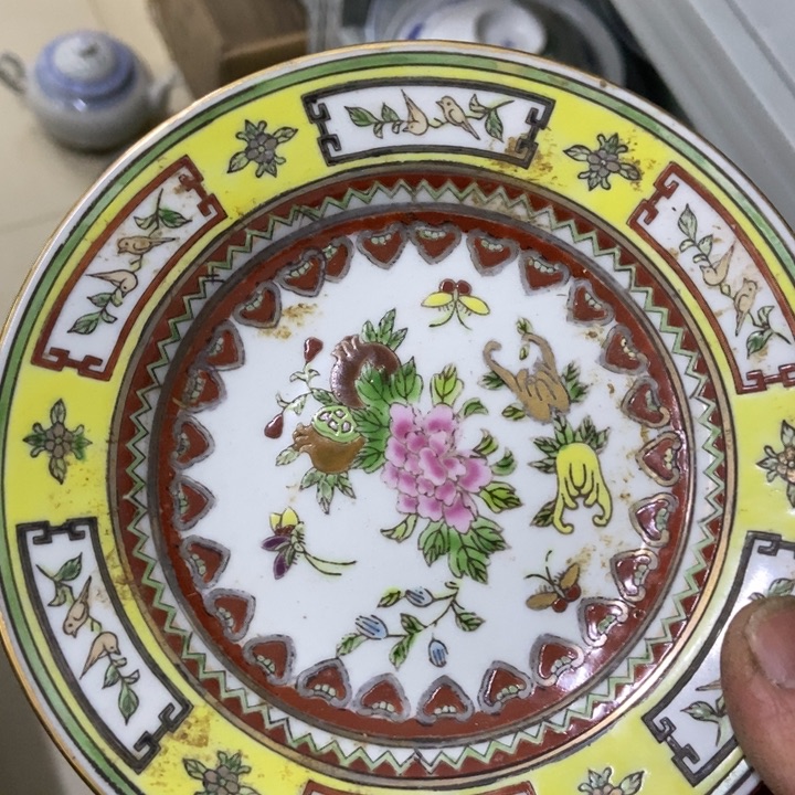 陶15厘米三多盘子