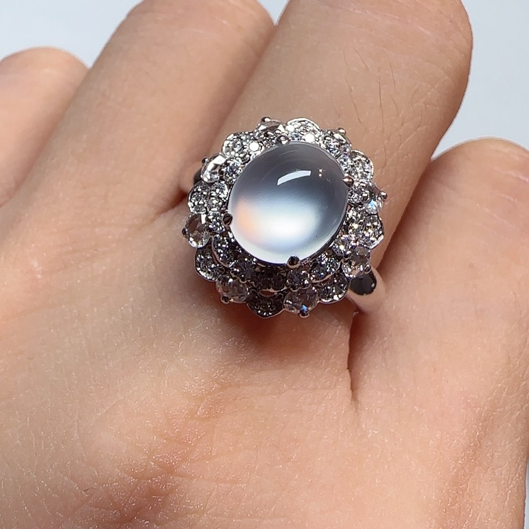 翡翠戒指18K金镶嵌戒指