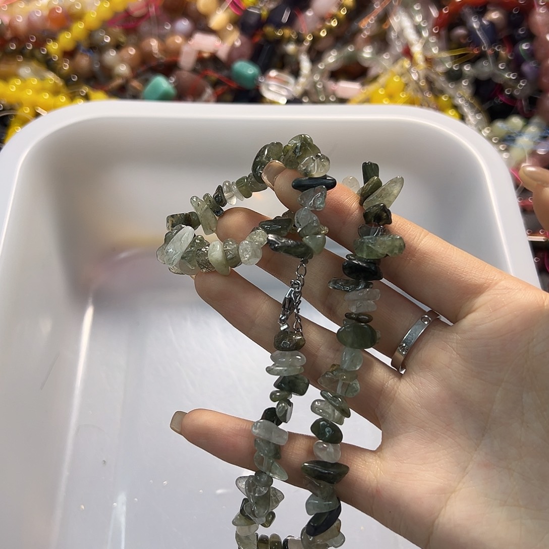 玛瑙/玉髓合金珠宝半成品绿草莓一条