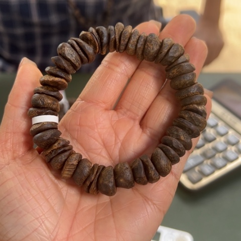 沉香手串红土乌身沉水23克卡1.3多样性发1条