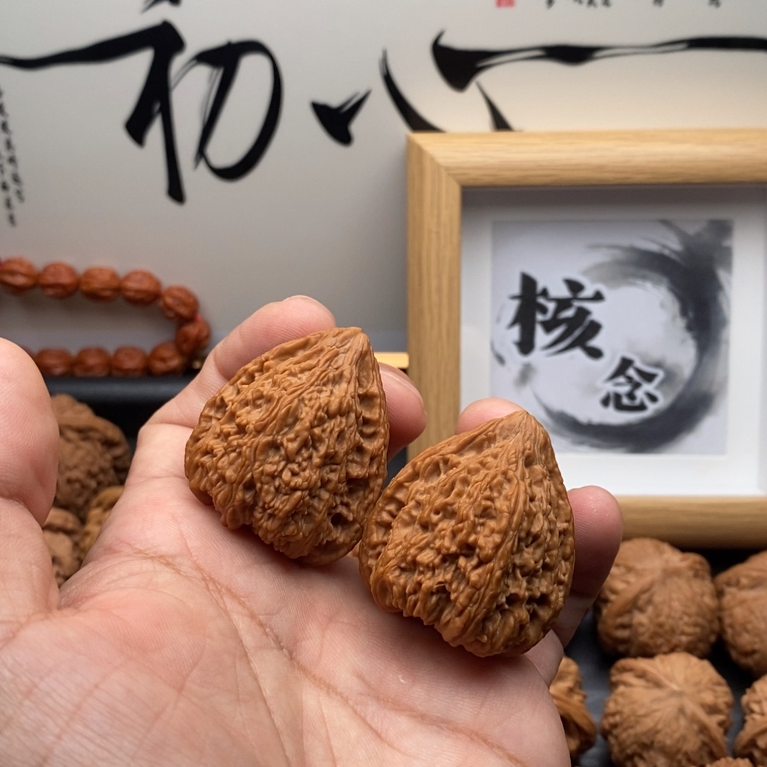 文玩核桃吊坠塔尖35