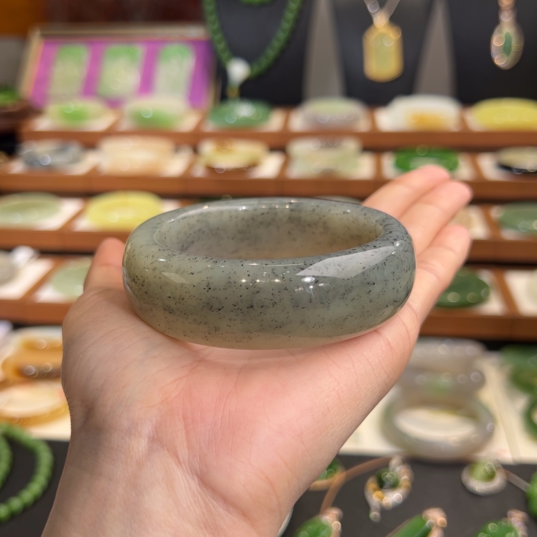 和田玉手镯未镶嵌敏*敏青花58.6