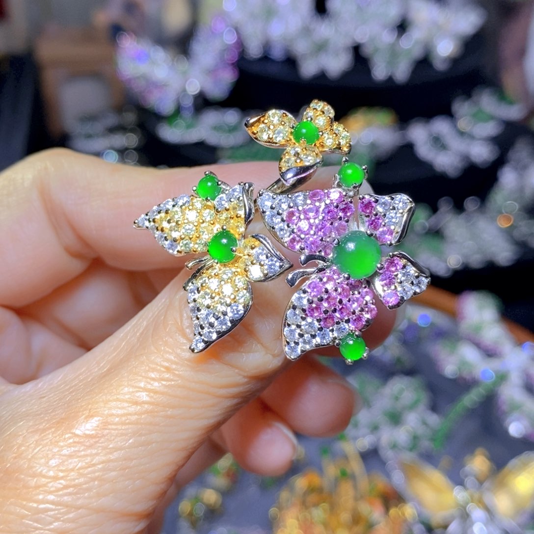 翡翠颈饰银S925镶嵌天然翡翠