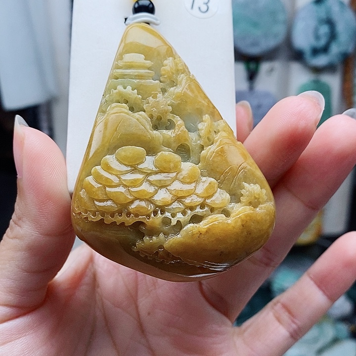 翡翠未镶嵌颈饰翡翠