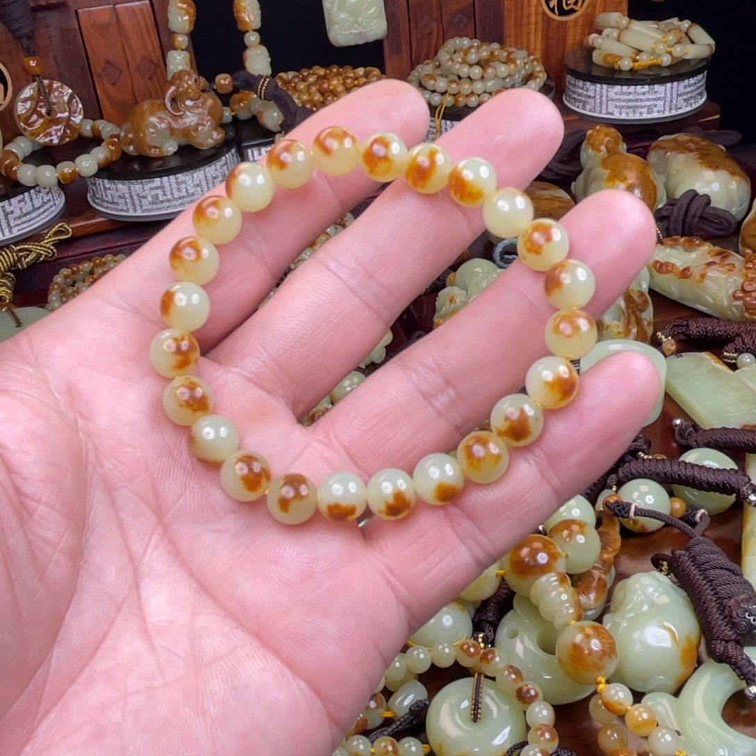 老***乐岫岩河磨玉（透闪石质玉）未镶嵌手链