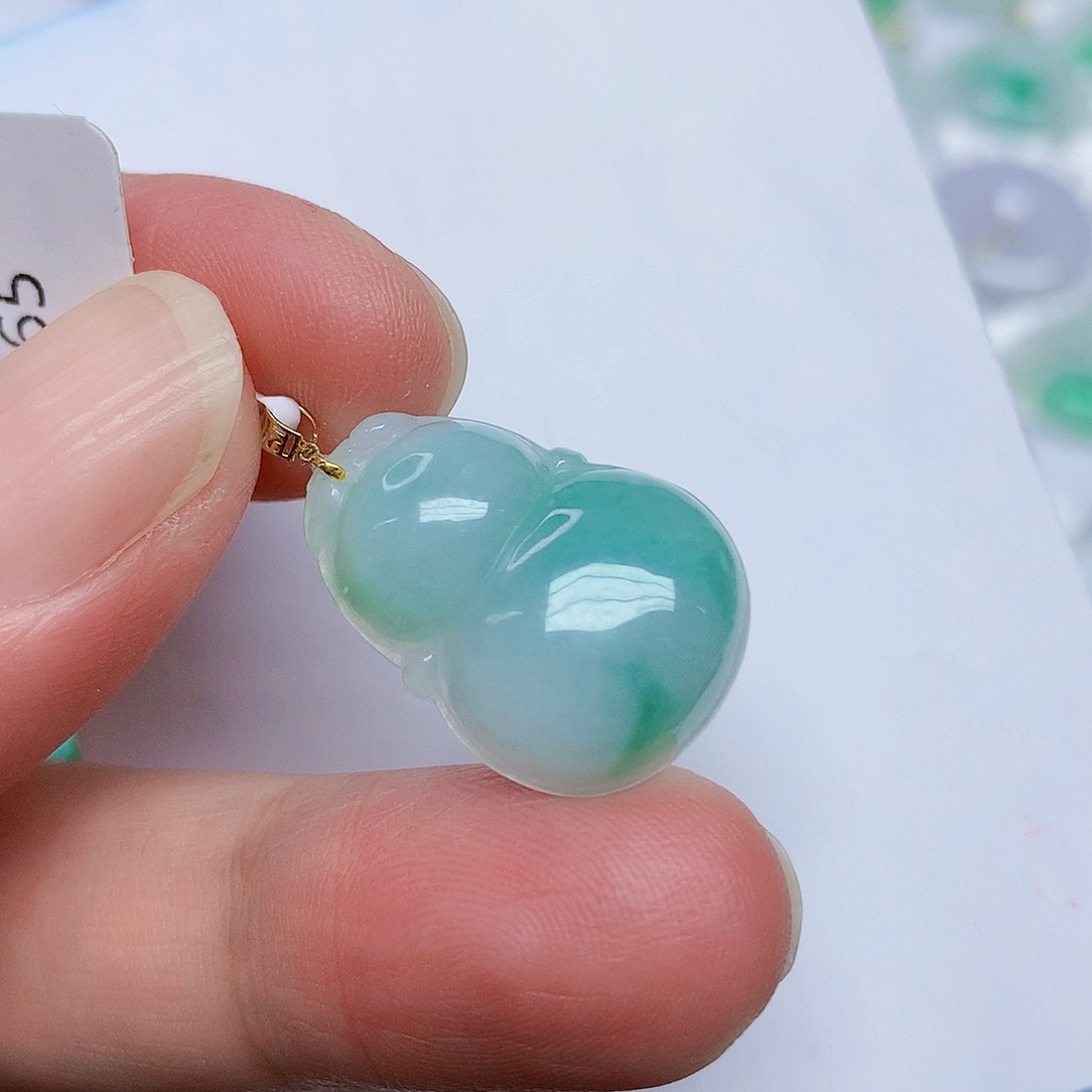 翡翠18K金镶嵌颈饰357779