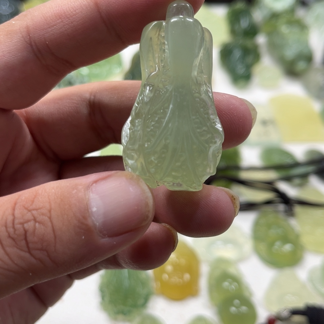 岫玉未镶嵌颈饰天然岫玉未镶嵌颈饰