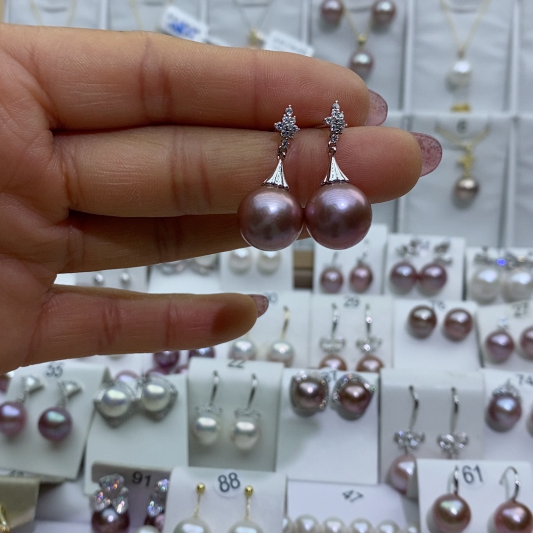 淡水珍珠吊坠(赠链)银S925镶嵌