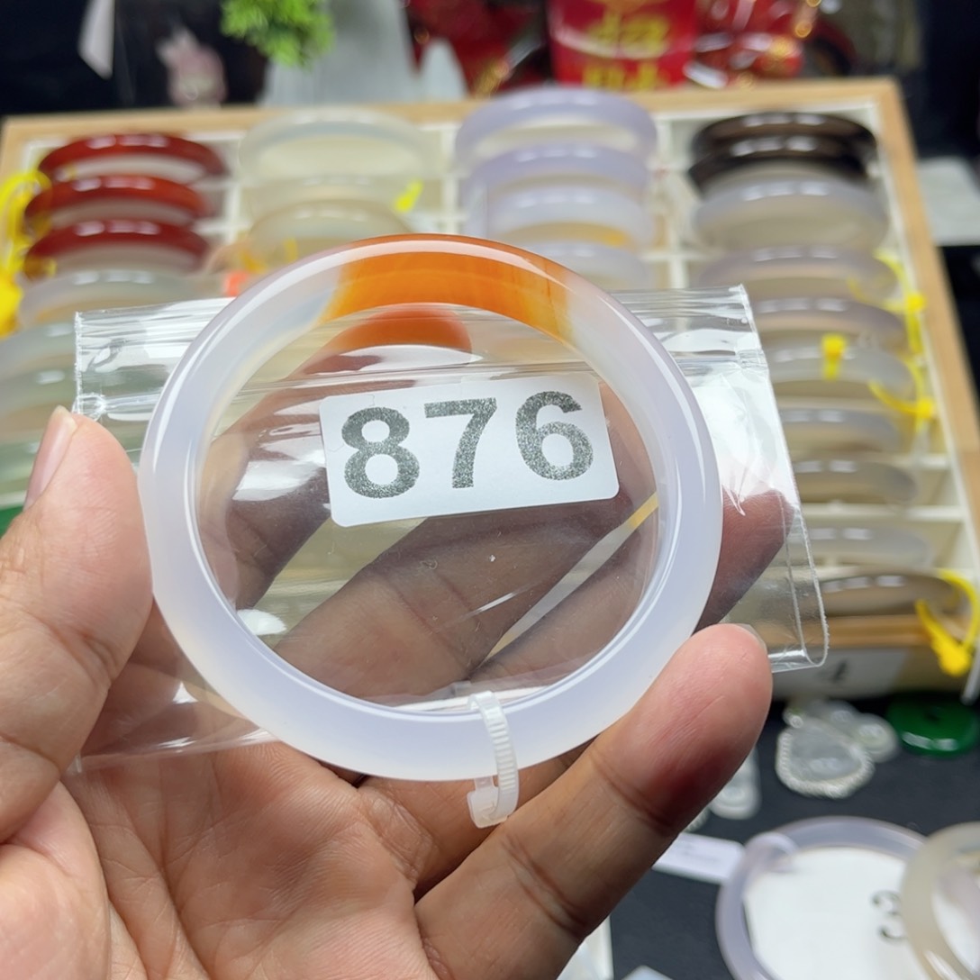 玛瑙/玉髓手镯未镶嵌62