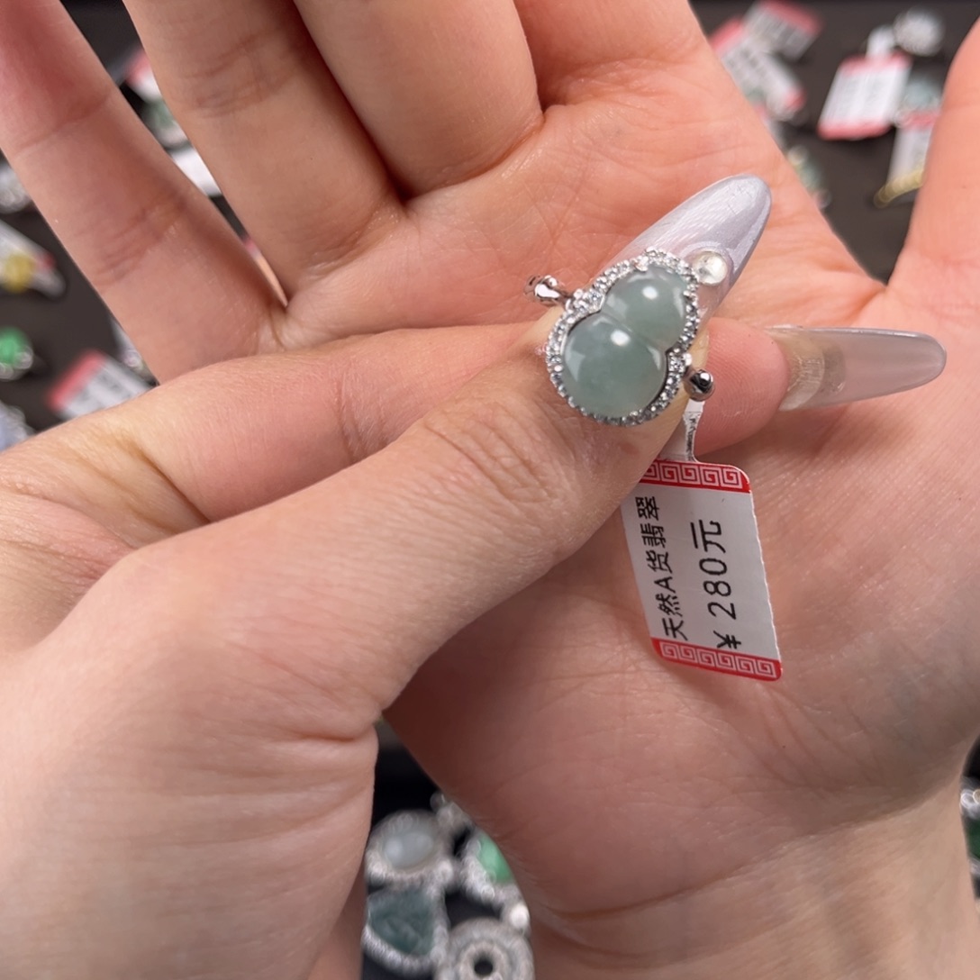 翡翠戒指银S925镶嵌68888