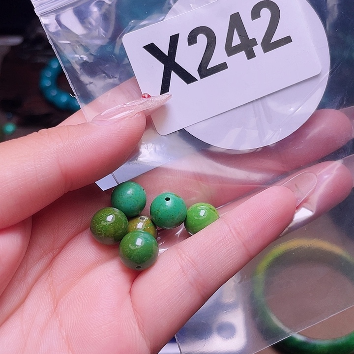 湖北十堰原矿绿小松