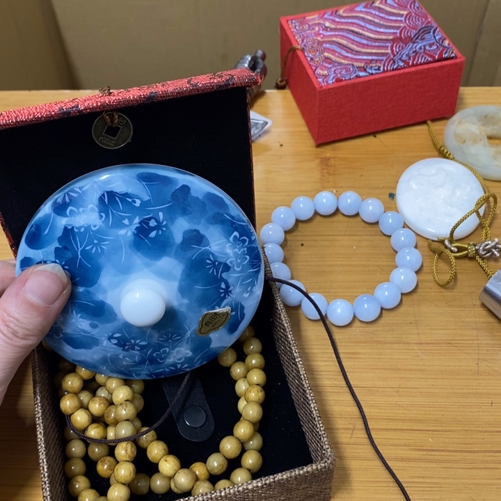 摆件中古工艺品一件