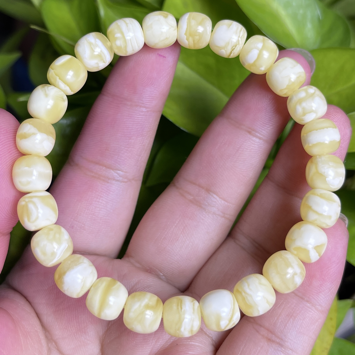 8.5精工蜜蜡老型手串