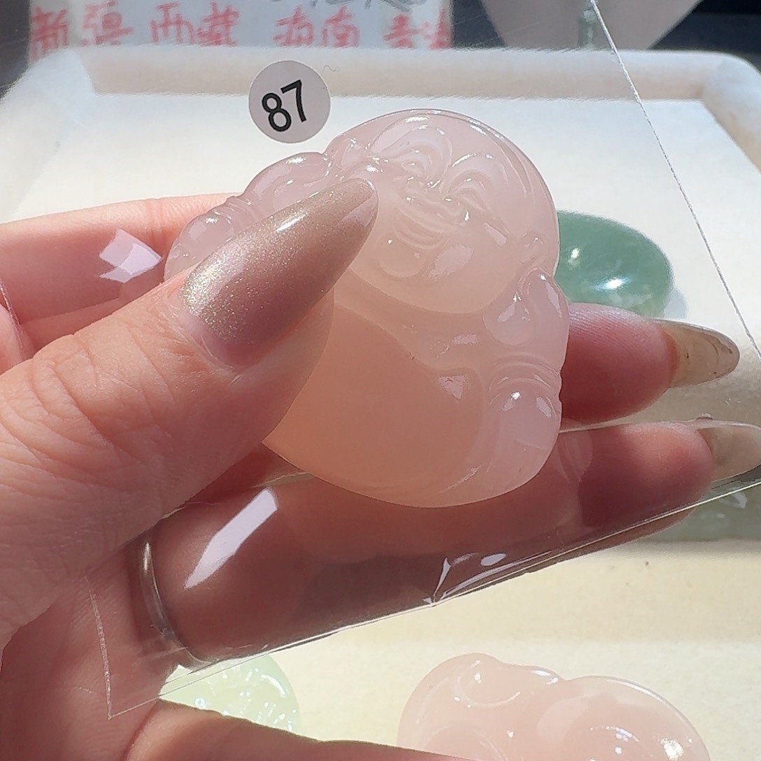 蛇纹石玉颈饰合金不退不换