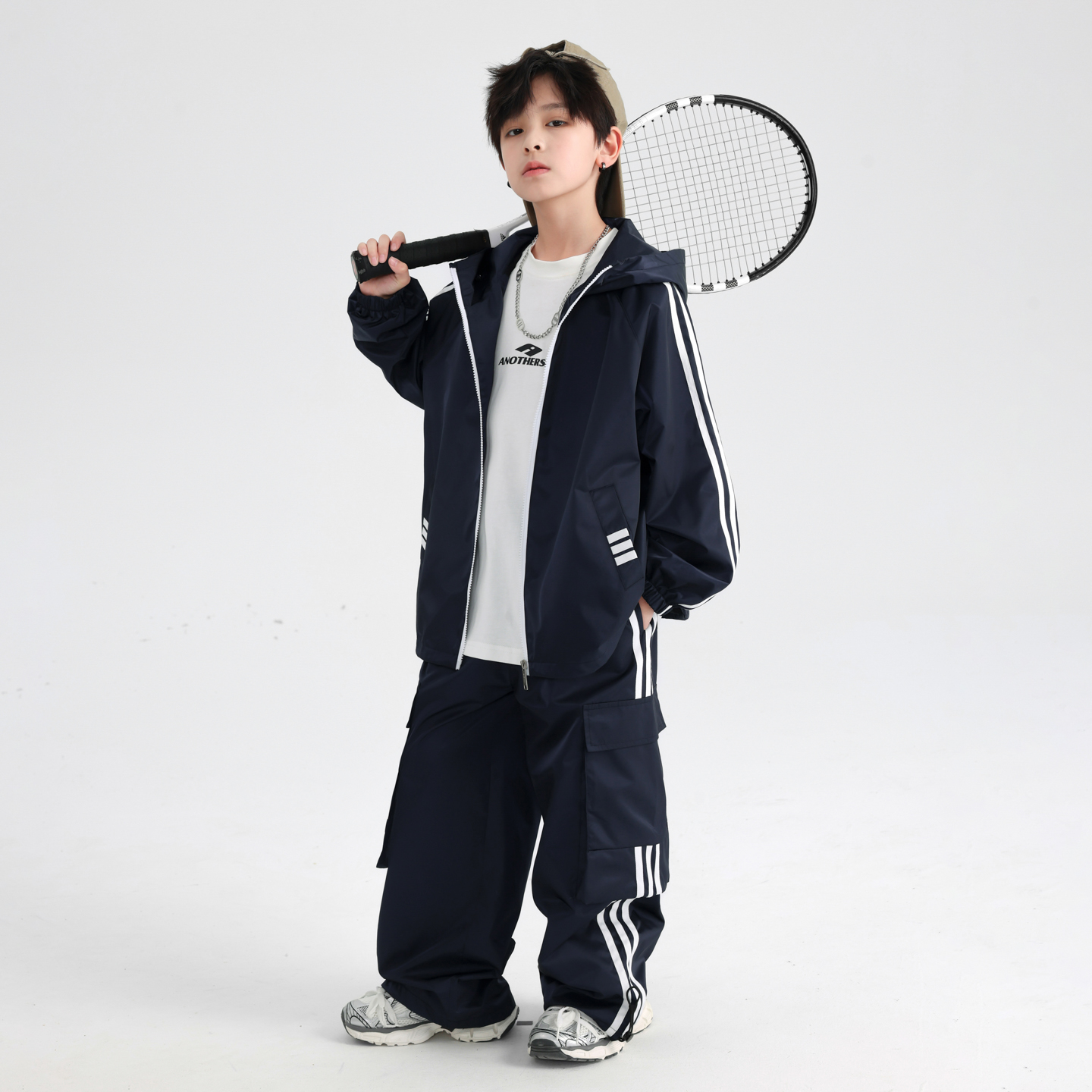 男童春秋户外运动冲锋衣套装2025新款男孩工装防风防水两件套5913
