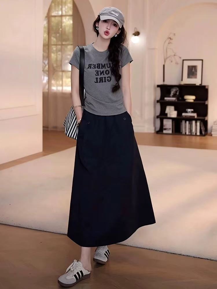 E4-4灰蓝色“头号女孩”字母短袖短裙套装（3157）