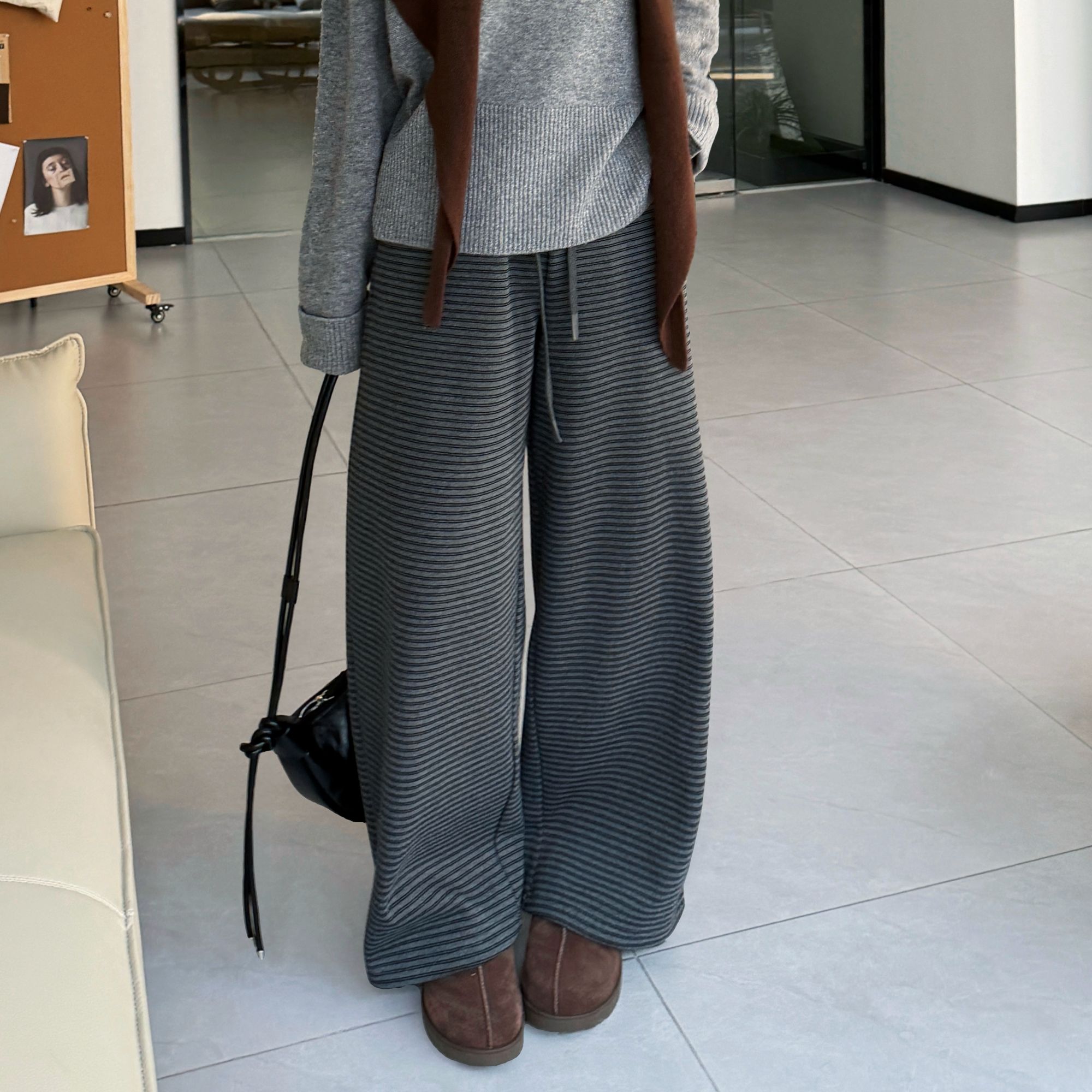 秋冬时尚条纹小众休闲显瘦宽松舒适加绒针织长裤女-M25402318