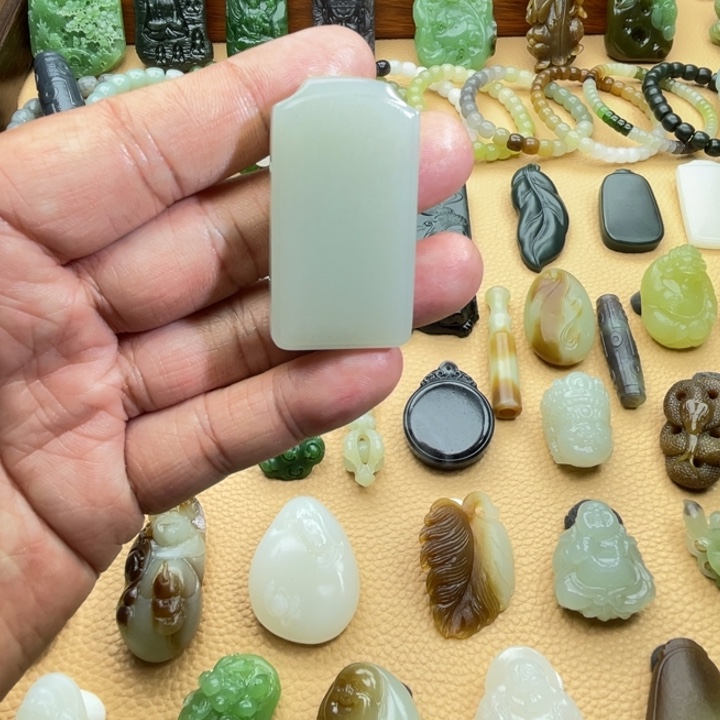 和田玉颈饰未镶嵌定制款