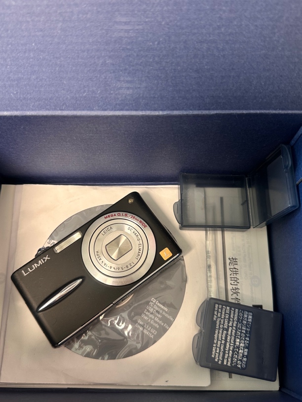 95新  9新 Panasonic/松下 fx30 带原盒 清透感冷白皮
