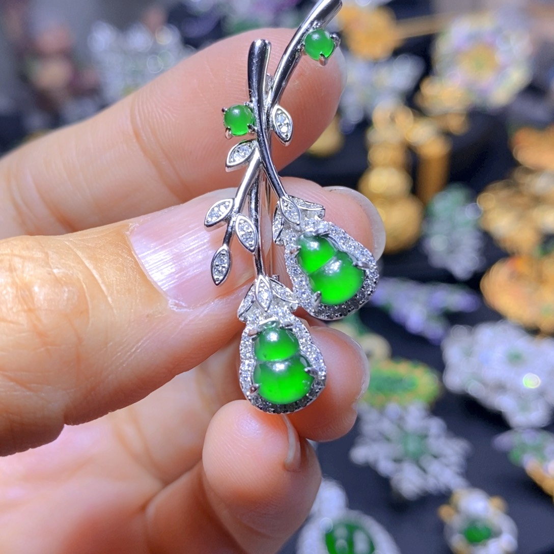 翡翠耳钉银S925镶嵌天然翡翠
