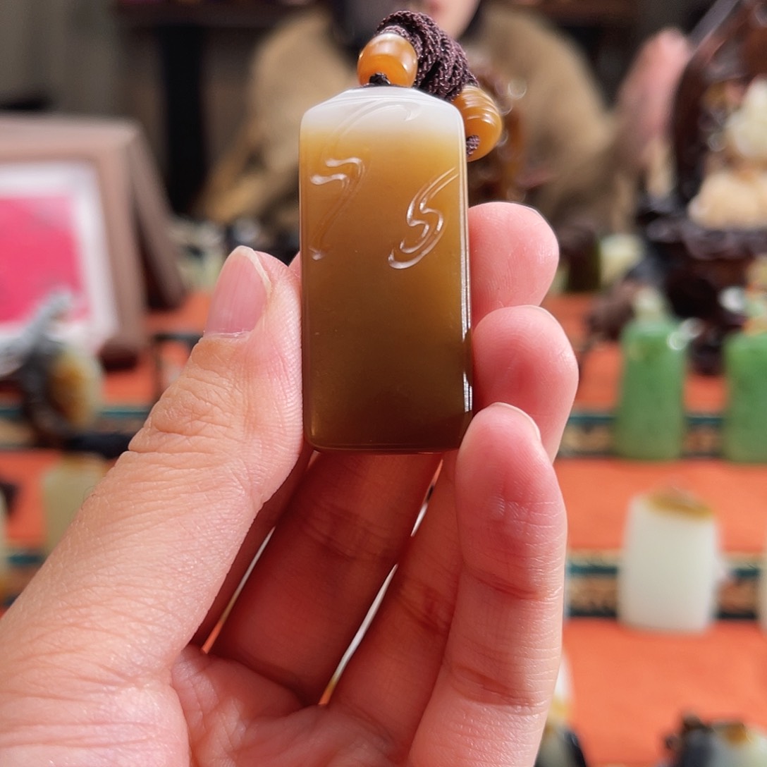 和田玉颈饰未镶嵌籿*