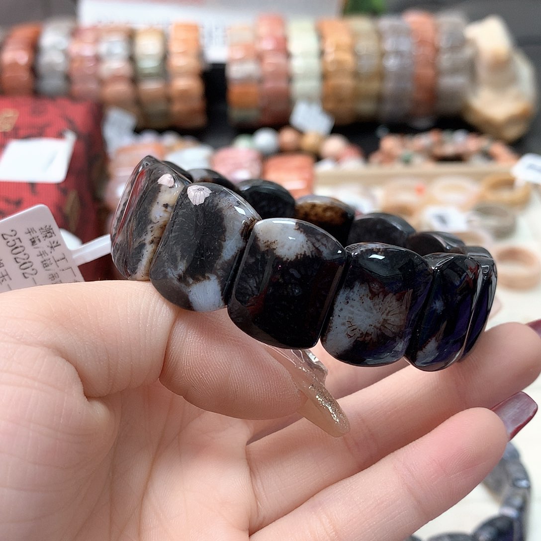 硅化珊瑚（珊瑚玉）手链未镶嵌柠**•280