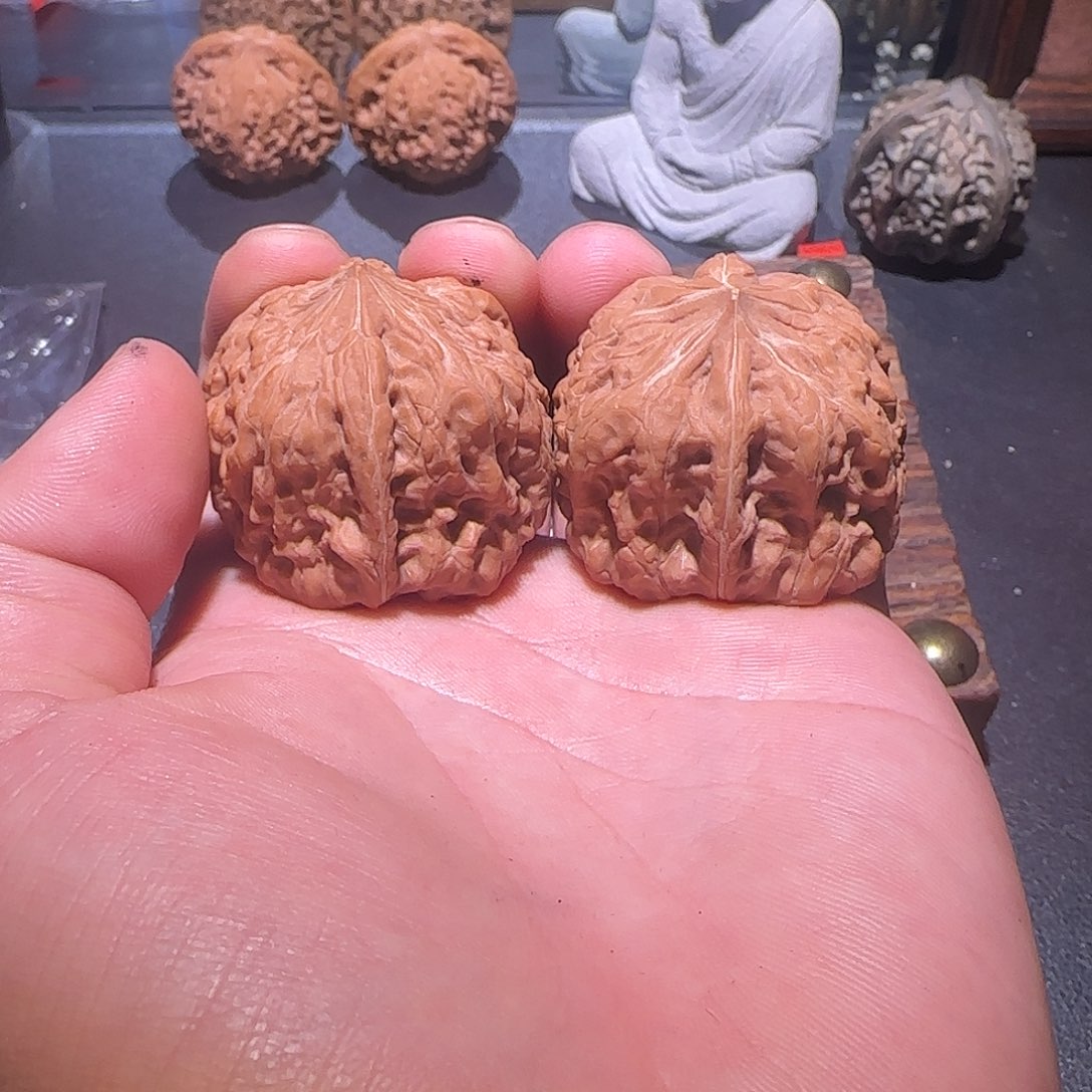 止***语文玩核桃吊坠凹底