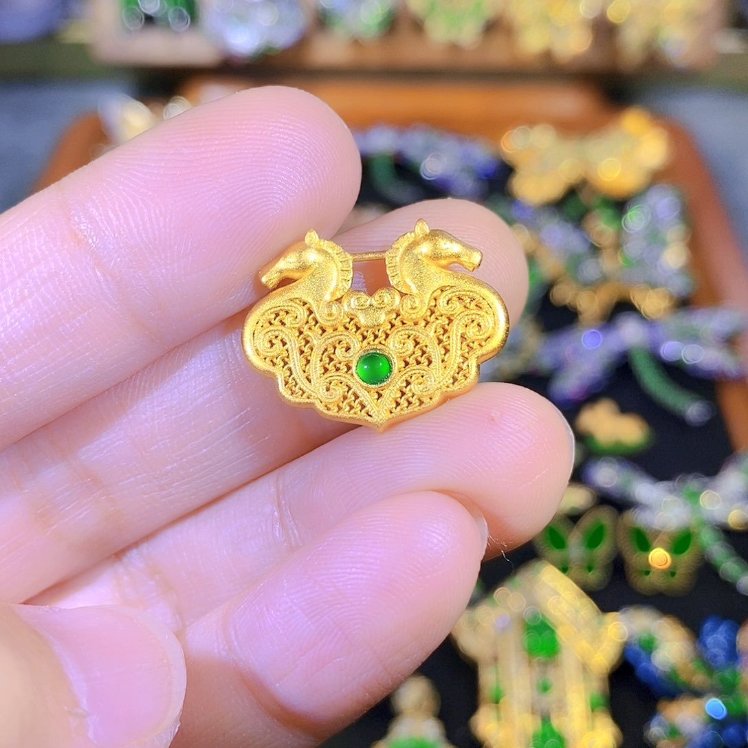 颈饰银S925镶嵌翡翠