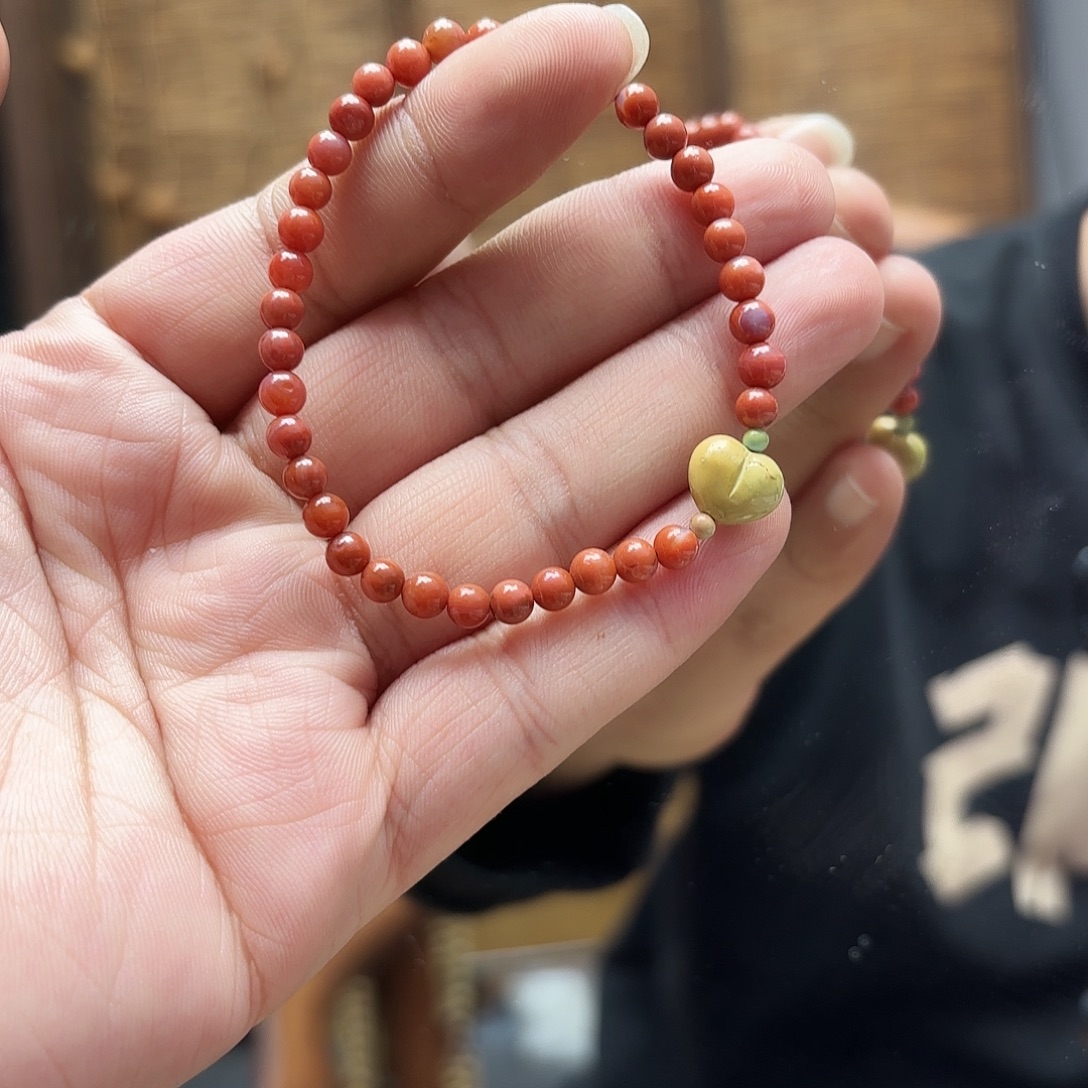 南红玛瑙未镶嵌设计款发一个