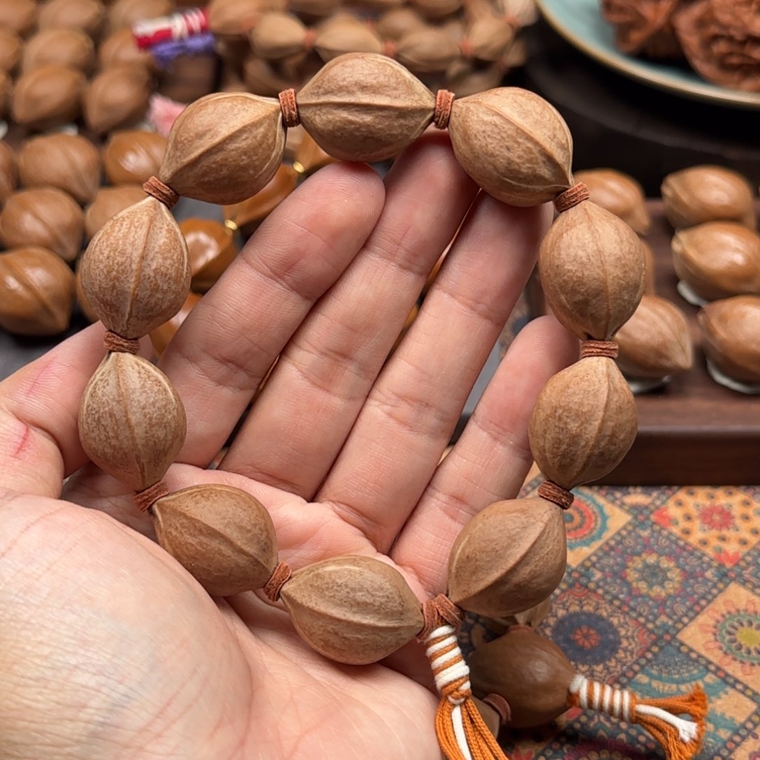 手串橄榄核1.9✖️2.7精品