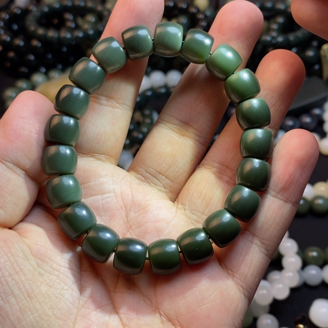 和田玉手串未镶嵌