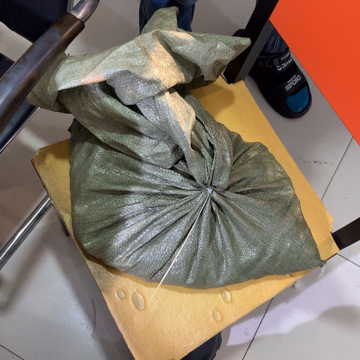 有机玻璃戈壁石的形状