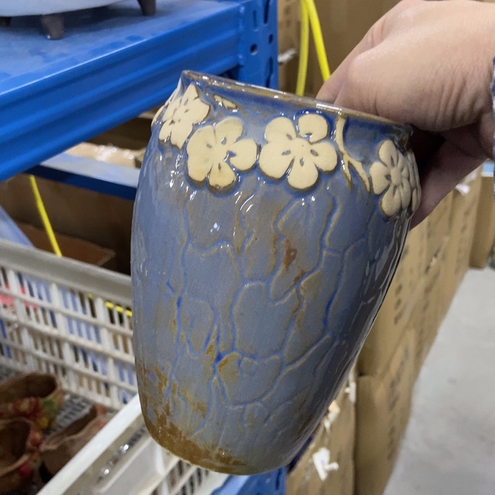 陶瓷花盆单场满9.9发9.5*15.5瑕疵